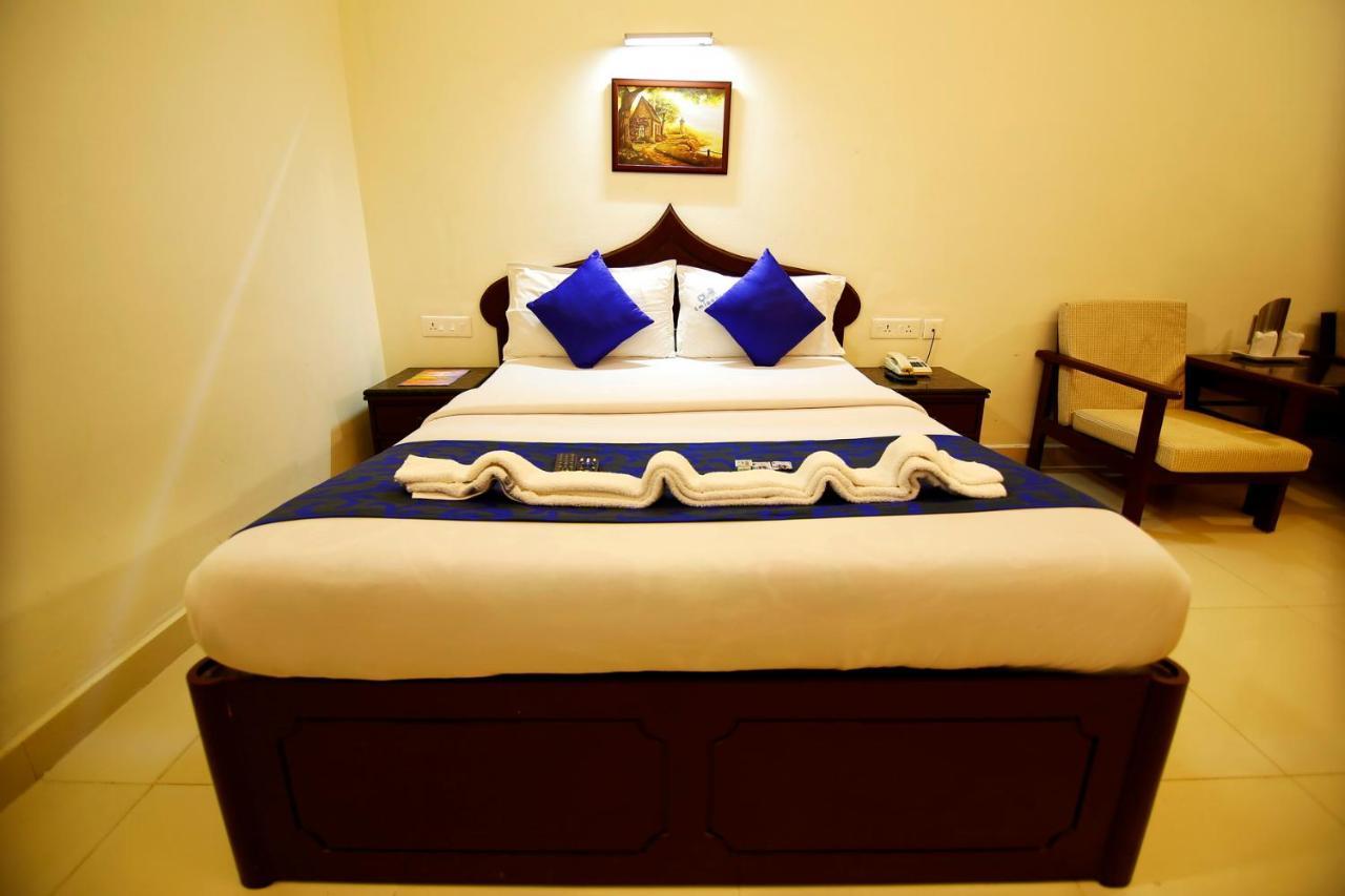 Del-679 Hotell Munnar Exteriör bild