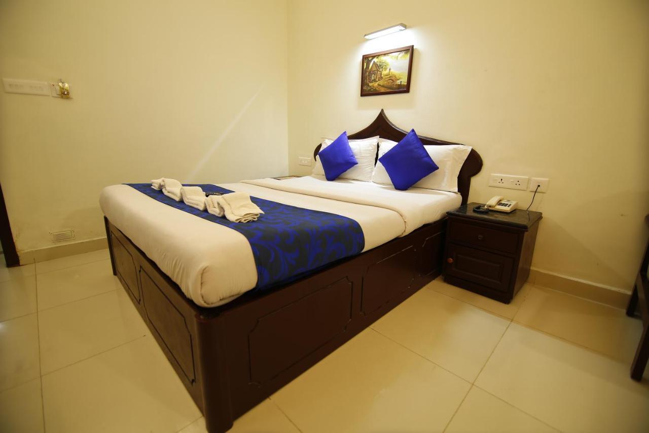 Del-679 Hotell Munnar Exteriör bild