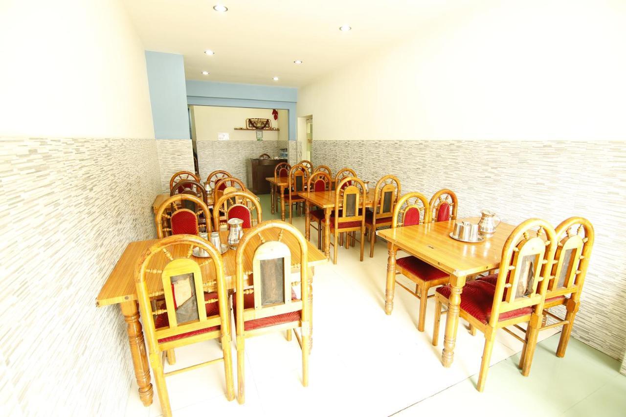 Del-679 Hotell Munnar Exteriör bild