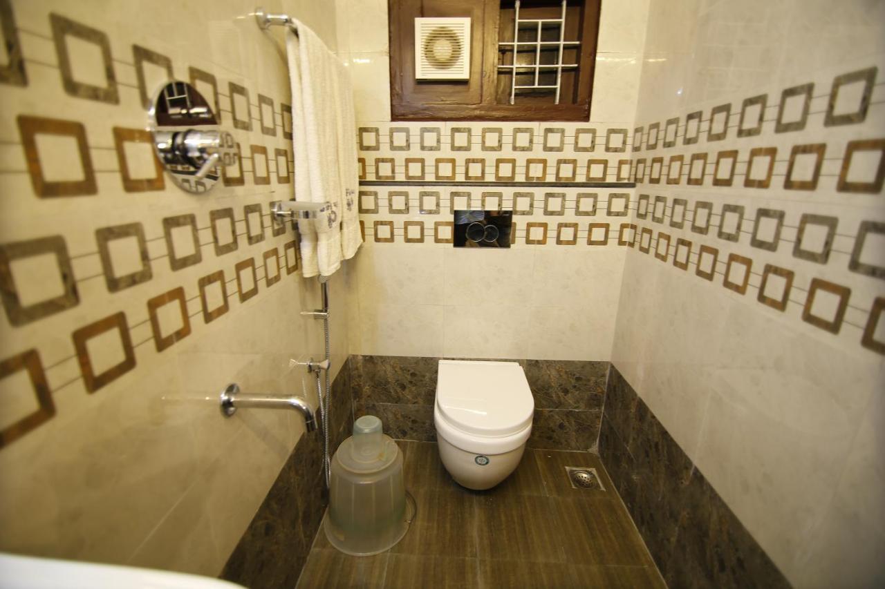Del-679 Hotell Munnar Exteriör bild